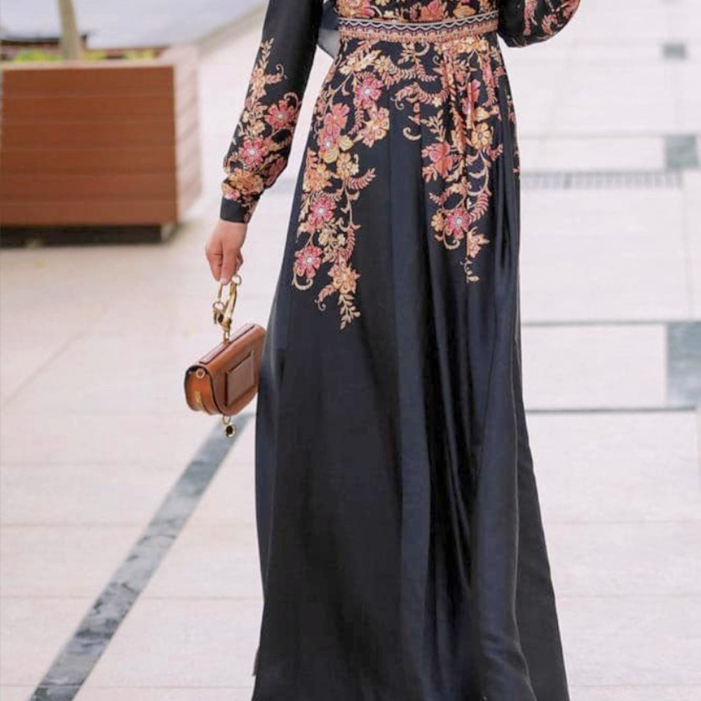 New with Tags
Anna Harriri Dress 
Plus Size 
16/18 18/20
60” length